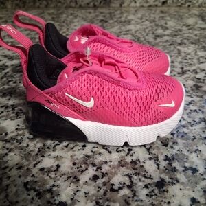 NWT'S Nike Kids Air Max 270 Pink Athletic Sneakers Size 5C